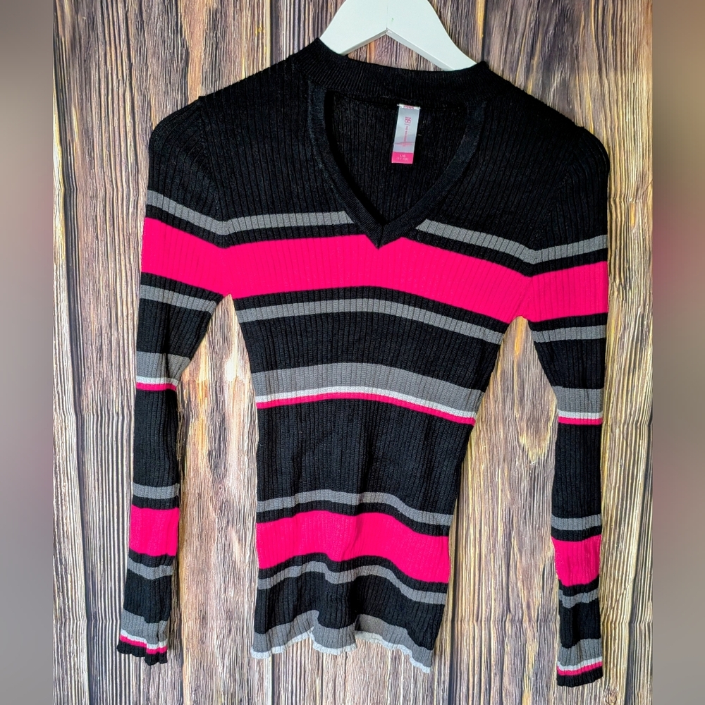 No Boundaries Black and Pink V-Neck Sweater